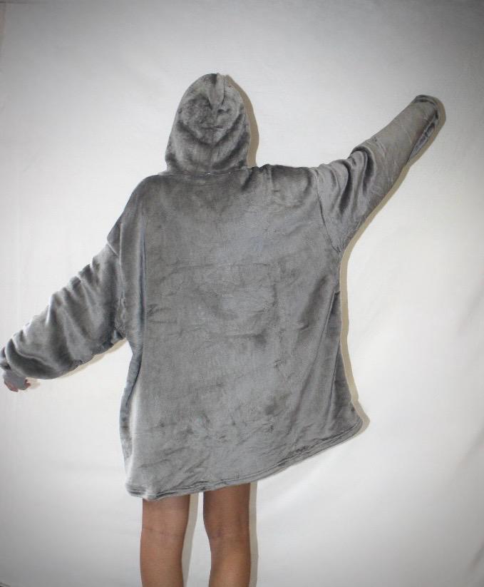 Cozie stormy blanket hoodie 🌪️